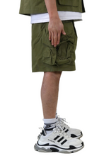 Load image into Gallery viewer, VONT Fine Twill Wide bottom opening short pants.
