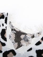 Load image into Gallery viewer, Leopard Print V-Neck Fringe Cropped Sweater | NCS
