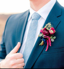 Load image into Gallery viewer, Levi Men's Tie
