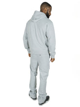 Load image into Gallery viewer, M1635 Essentials Stacked Sweatpants - Gray
