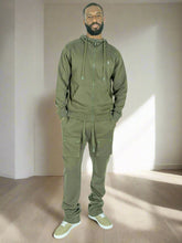 Load image into Gallery viewer, M5335 Essential Fleece Zip Up Hoodie - Olive
