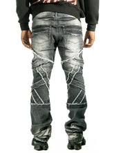 Load image into Gallery viewer, Pants | M1908 Veneta Stacked Jeans - Black
