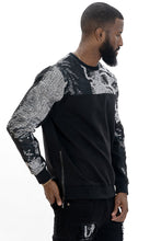 Load image into Gallery viewer, M4399 Bagnoli Tapestry Crewneck - Black
