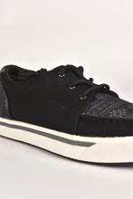 Load image into Gallery viewer, Mens Aztec Print Canvas Sneaker
