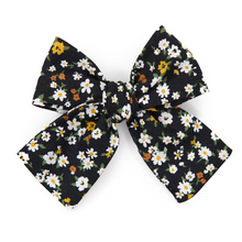 Load image into Gallery viewer, Midnight Floral - Petite Hair Bow
