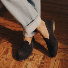 Load image into Gallery viewer, Men's Navy Suede Milano Loafer
