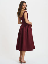 Load image into Gallery viewer, Omella Burgundy Ruched Bust Sweetheart Flared Midi Dress
