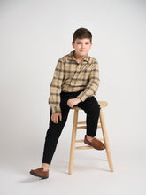 Load image into Gallery viewer, Plaid Button Down Shirt
