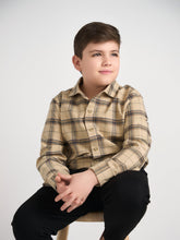 Load image into Gallery viewer, Plaid Button Down Shirt
