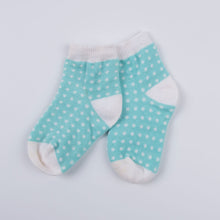 Load image into Gallery viewer, Newborn Long Sleeve Triangle Bodysuit &amp; Towel Socks Gift Set - # BANB11110015
