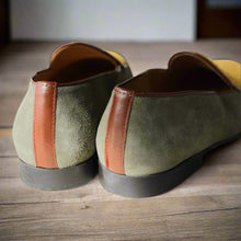 Load image into Gallery viewer, Men's Olive Textured Tan Milano Loafer
