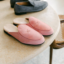 Load image into Gallery viewer, Women's Begonia Suede Milano Mule
