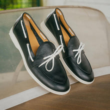 Load image into Gallery viewer, Women's Black Pebbled Leather Barca Yacht Loafer
