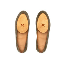 Load image into Gallery viewer, Men's Olive Textured Tan Milano Loafer
