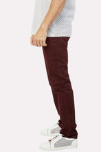 Load image into Gallery viewer, Slade Men&#39;s Wine Relaxed Fit Stretch Pants

