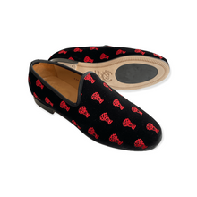 Load image into Gallery viewer, Benihana x Del Toro Women's Red Flower Velvet Slipper II
