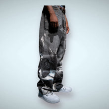 Load image into Gallery viewer, RM204B - Graphic Printed Baggy Jeans
