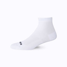 Load image into Gallery viewer, Quarter Ankle Compression Socks – White

