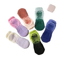 Load image into Gallery viewer, Non Slip Yoga Socks with Towel Grip

