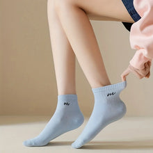 Load image into Gallery viewer, Comfortable &amp; Breathable Letter Print Socks
