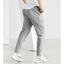 Load image into Gallery viewer, 🖤 Men's Quick-Dry Running Joggers
