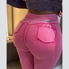 Load image into Gallery viewer, 🍑 Women's Butt-Lifting Stretch Jeans – Slim Fit High-Waisted Denim
