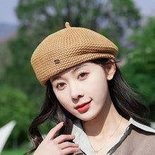 Load image into Gallery viewer, Women’s Pleated Paper Straw Beret

