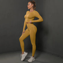 Load image into Gallery viewer, Women's Seamless Long Sleeve Yoga Top
