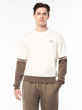 Load image into Gallery viewer, Giovane Crewneck- Gardenia
