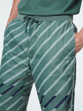 Load image into Gallery viewer, Quadretto Track Pant- Duck Green
