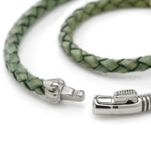 Load image into Gallery viewer, Star Wars Luke Skywalker LIGHTSABER Bracelet and Tie Clip Gift Set
