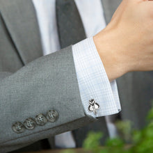 Load image into Gallery viewer, Star Wars Mandalorian Mythosaur Cufflinks and Tie Bar Gift Set
