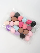 Load image into Gallery viewer, Medium Size Beauty Sponge Set Random Color and Shape Foundation Mixing Puff Liquid Cream Powder 6 12 24 36 60 Pieces

