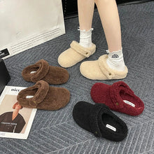 Load image into Gallery viewer, 🩴 Winter Cotton Drag Outside Flat Fluffy Slippers
