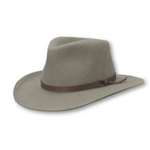 Load image into Gallery viewer, Scala Piscataway - Soft Wool Felt Outdoorsman Hat
