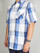 Load image into Gallery viewer, V814 Veno Button-Down Short Sleeves Shirt - Blue
