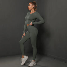 Load image into Gallery viewer, Women's Seamless Long Sleeve Yoga Top
