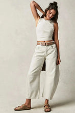 Load image into Gallery viewer, Women’s Elastic Waist High Waisted Jeans
