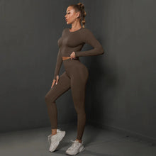 Load image into Gallery viewer, Women's Seamless Long Sleeve Yoga Top
