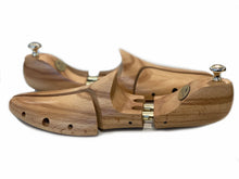 Load image into Gallery viewer, Cedar Shoe Trees
