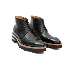 Load image into Gallery viewer, Side - Zipper Martin Boots Black
