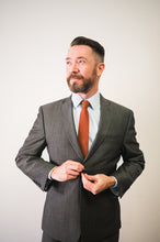 Load image into Gallery viewer, Sienna Men's Tie
