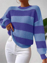 Load image into Gallery viewer, Stylish Two-Tone Loose Fit Pullover Sweater | NCS
