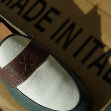 Load image into Gallery viewer, Men's Tri-Tone Leather Centesimo
