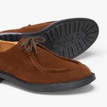 Load image into Gallery viewer, Men's Chestnut Suede Tuscan Moc Boot
