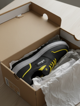 Load image into Gallery viewer, Vegan Sneakers BYMANYC ® New York BROOKLYN SPIRIT
