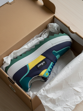 Load image into Gallery viewer, Vegan Sneakers BYMANYC ® New York LITTLE ITALY
