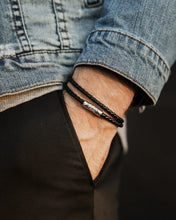 Load image into Gallery viewer, The Delta Double - Black and Silver
