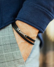 Load image into Gallery viewer, The Hitch - Black/Silver
