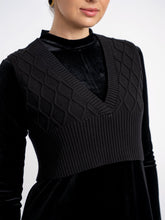 Load image into Gallery viewer, Textured Knit Vest
